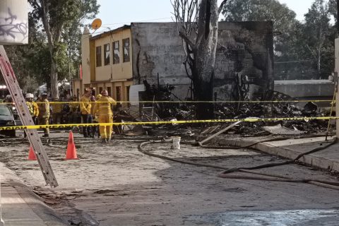 Fallece un hombre en incendio de casa