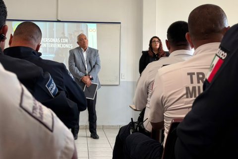 Alejandro Monreal Noriega, titular de la corporación local expuso que los oficiales recibieron información sobre escenarios cotidianos en los que pueden interactuar con personas con autismo.