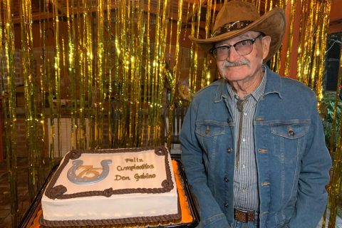 Celebró don Gabino sus 75 años de vida