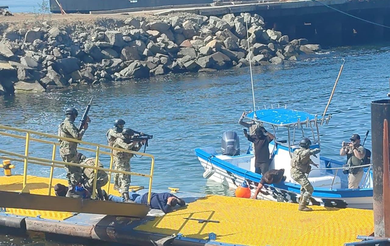 Realizan simulacro elementos navales