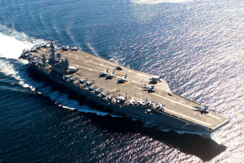 Anuncia EU despliegue de portaaviones Nimitz en el mar Caribe