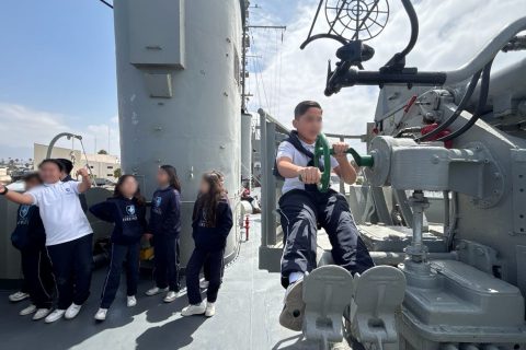 Conocen estudiantes sede de Segunda Zona Naval de Ensenada