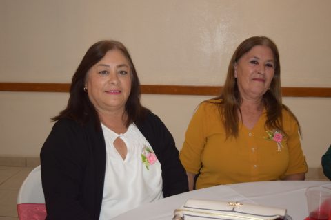 Lourdes Huerta y Socorro Peralta.