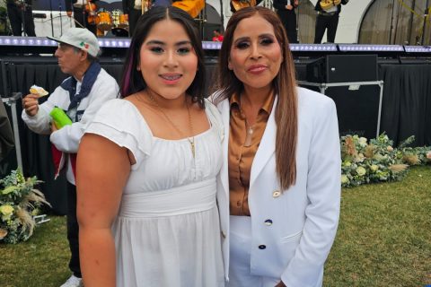 Fernanda y Claudia Agatón.