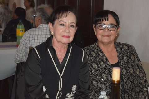 Blanca Estela Rivera y Esperanza Rivera. 