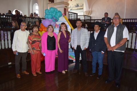 Armando Fong, Alicia Arellano, Carmen Meza, Margarita Banda, Martin Gustavo Cortez, Efrén Salgado y Alberto Orozco. 