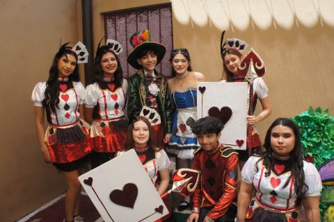 Alexia, Mireya, Edur, Ximena, Valentina, Constanza, Isaac y Sherlyn.