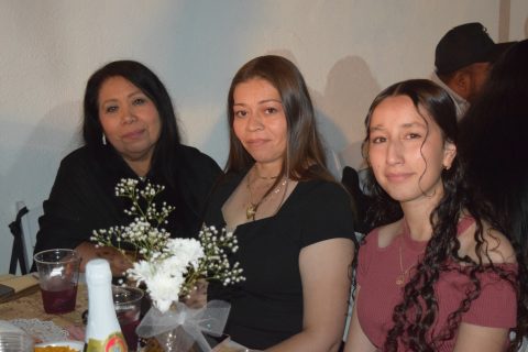 Juana Hernández, Olga Galaviz y Nicole Acosta.
