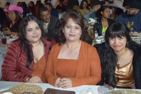 Kristal Méndez, Lorena Hernández y Melannie.
