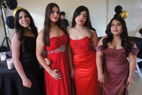 Thaili, Fernanda, María y Sherly.