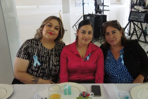 Carla López, Denise Villaseñor y Marta Ibarra.