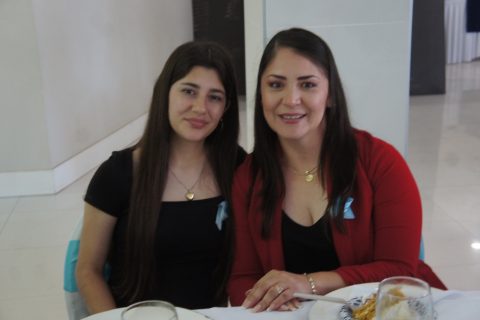 Valeria y Aidee.