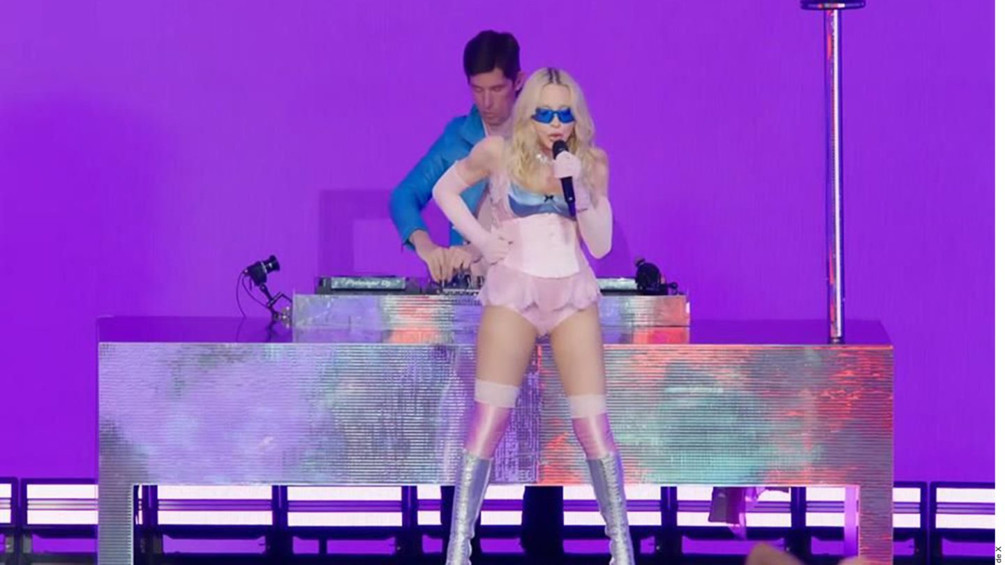 Madonna sorprende con concierto en Times Square