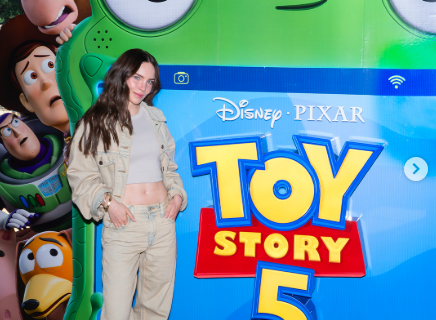 Belinda se une al mundo “Toy Story”