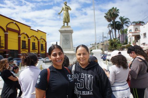 Gabriela Barrera e Isabel Barrera.