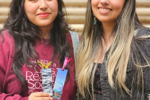 Emily Santiago y Jocelyn Alfaro.