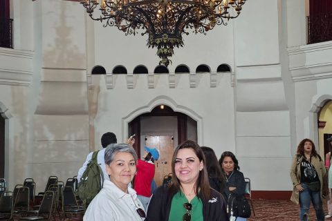 Herlinda Gámez Bautista y Linda Garza.