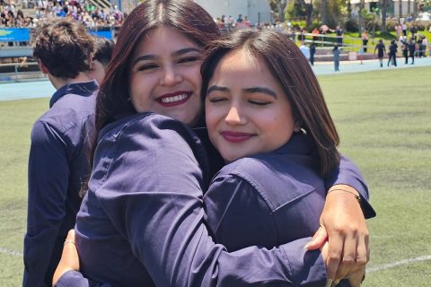Paola Romo y Alison Aros.