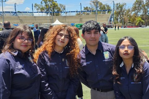 Tamara Arvea, Julieta Contreras, Jorge Camacho y Mariana Castro.