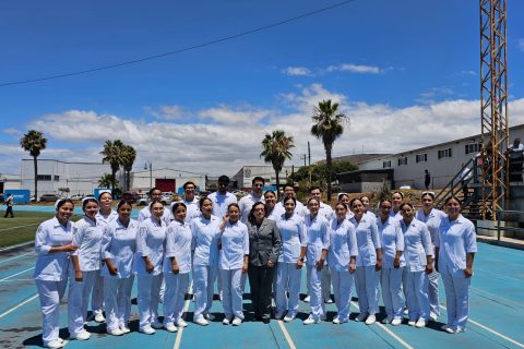 Los futuros Licenciados en Enfermería se tomaron la foto del recuerdo.