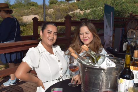 Maggie Fernández y Denisse Molina.
