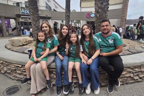 Melody, Yessy, Alison, Joe, Holy y Jorge.