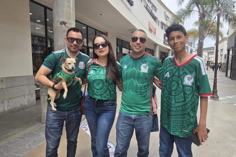 Papa, Alejandro, Ofelia, Jesús y Ángel. 