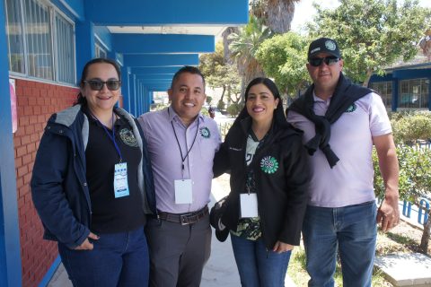 Rosa González, Francisco Soto, Yuridiana Duarte y Josué Mata, del Cetmar 307 de Camalú.