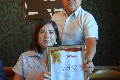 Paty Ibarra y Arturo López Juan.