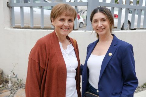 Leticia Coronado y Lucía Chávez.