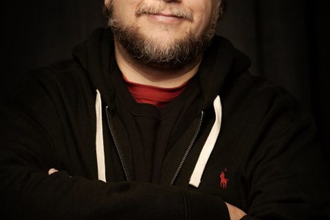 Del Toro llega a la Junta de la Academia