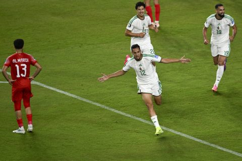 Remonta Argelia y sentencia a Jordania
