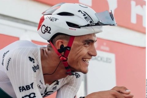 Afina «Torito» su debut para el Tour de Francia