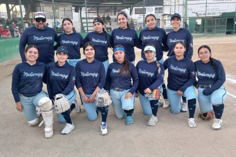 Ganan Mantarrayas y Pink Sox en femenil