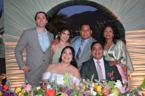 Gabriel Corella, Yeshillari Gil, Francisco Gil, Verónica Bon, Rosalía Pacheco y Francisco Gil Bon.