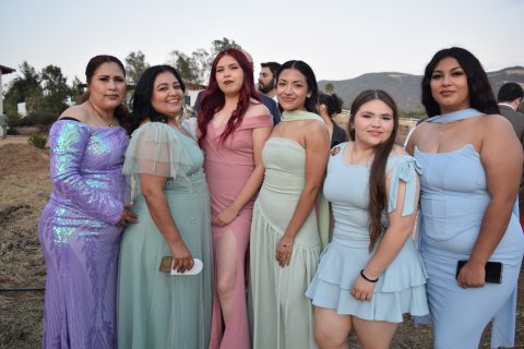 María José, Areli, Jaqueline, Vania, Hanny y Arely Bon. 
