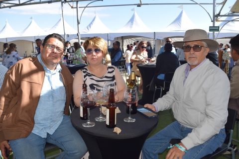 Gerardo Torres, Mara Acedo y Raúl Acedo.