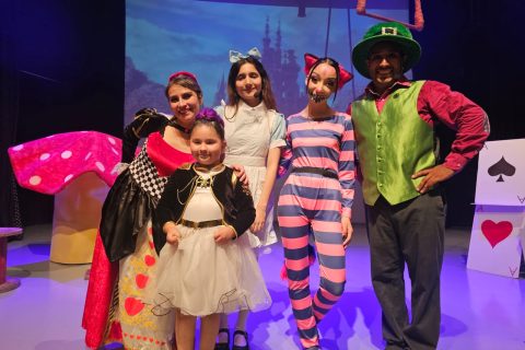 Ángela se tomó la foto del recuerdo con los actores.