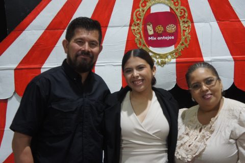 Arturo Granados, Edna Montserrat Granados Hernández y Nancy Hernández.