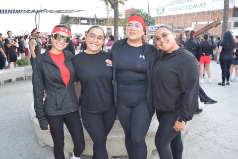 Montserrat, Adela, Melanie y Gloria. 