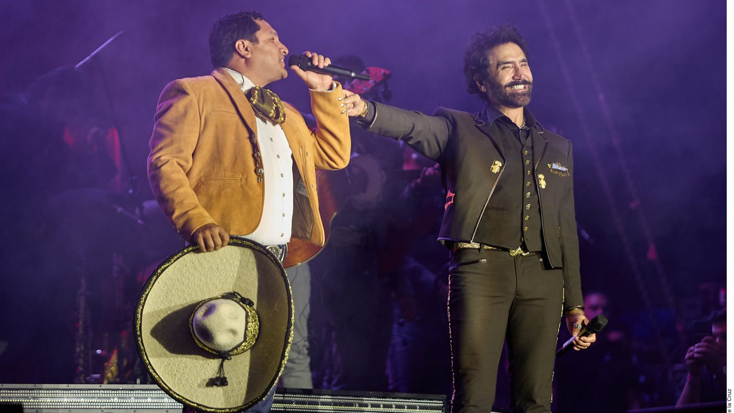 Serenata de “El Potrillo” reúne a 270 mil fans