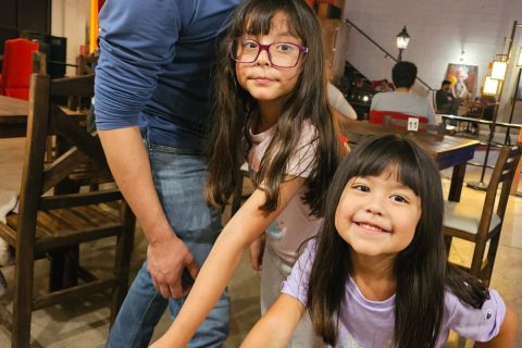 Alfredo Trejo, Deborah y Abigail.