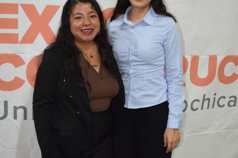 Nahomi González y Evelyn Rodríguez.