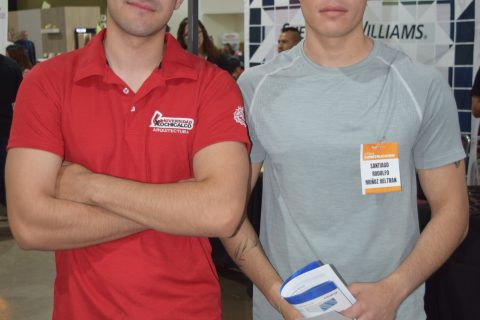 Sergio Castañeda y Santiago Rodolfo Muñoz, estudiantes de Arquitectura.
