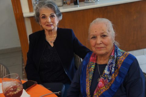 Elizabeth Martínez y Susy Nassif.