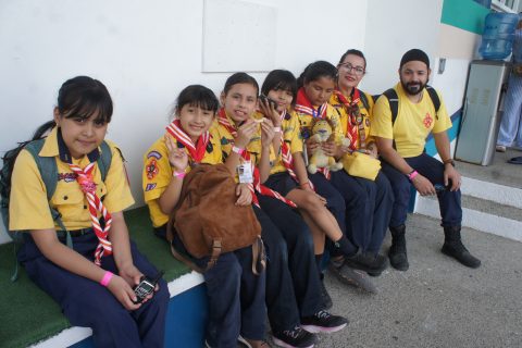 Danna, Zoe, Bárbara, María, Ariana, Edna Lorena y Rodolfo, de Mexicali.