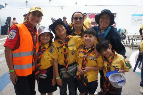 Sofía, Renata, Oonai, Rikki, Erik, Naeay y Thayde.