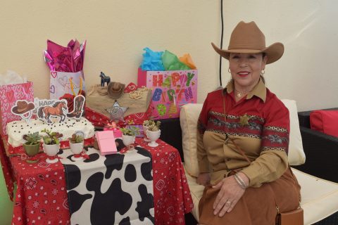 Chuyita de Ojeda celebró su cumpleaños con una fiesta muy animada.