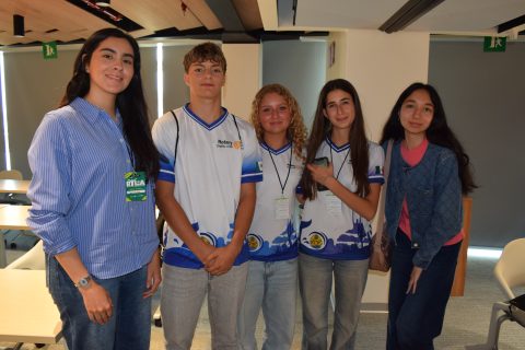 Lucia Villalobos, Luciano Corradi, Vera Hugemann, Iris Tamborini y Marcela Montaño. 