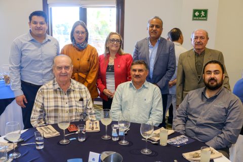 Alfredo Castro, Dulce Martínez, Yolanda Medel, Alberto Muñoz, Alejandro Medel, Francisco González Camacho, Jesús Lópe Castro y Francisco González.